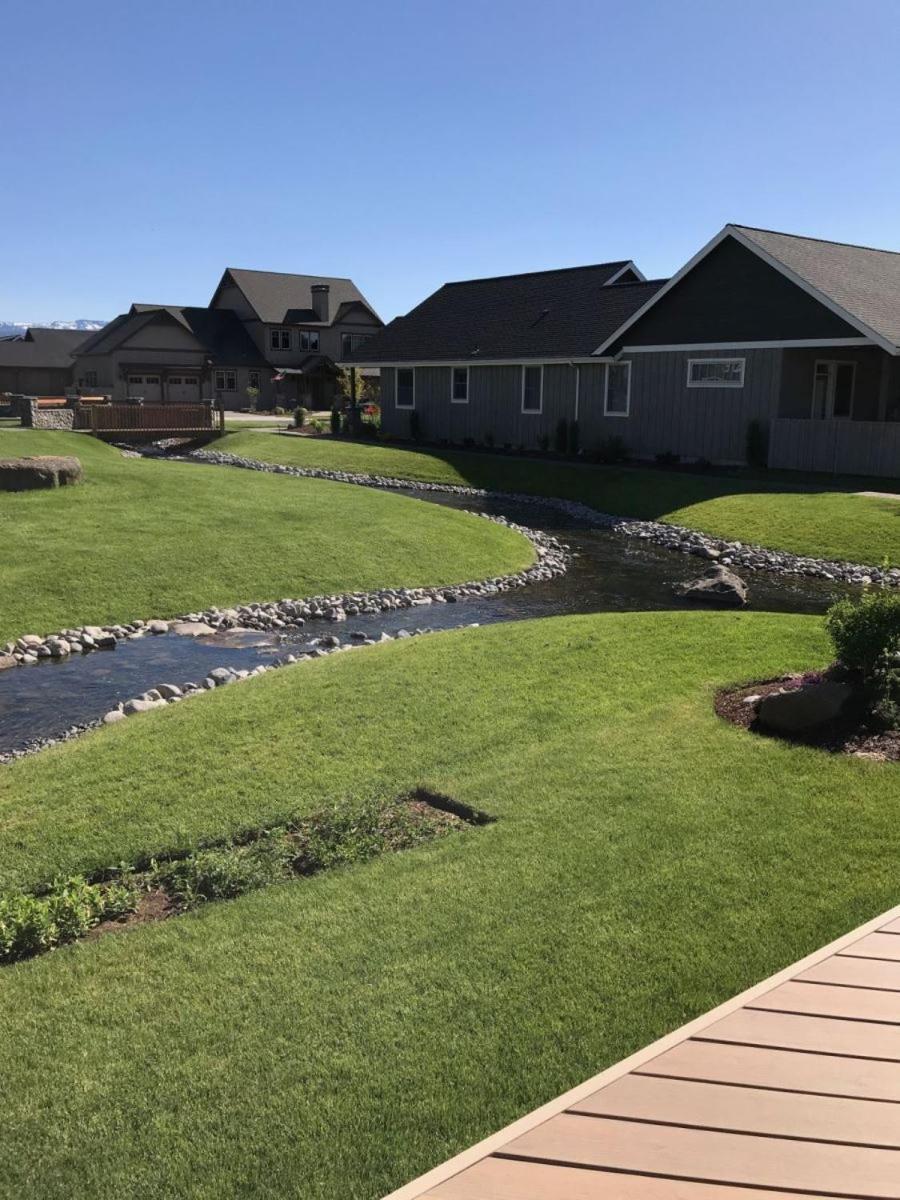 Riley'S Mountain View Apartment Sisters Luaran gambar